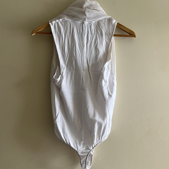 Guess by Marciano Bodysuit - Picture 2 of 3